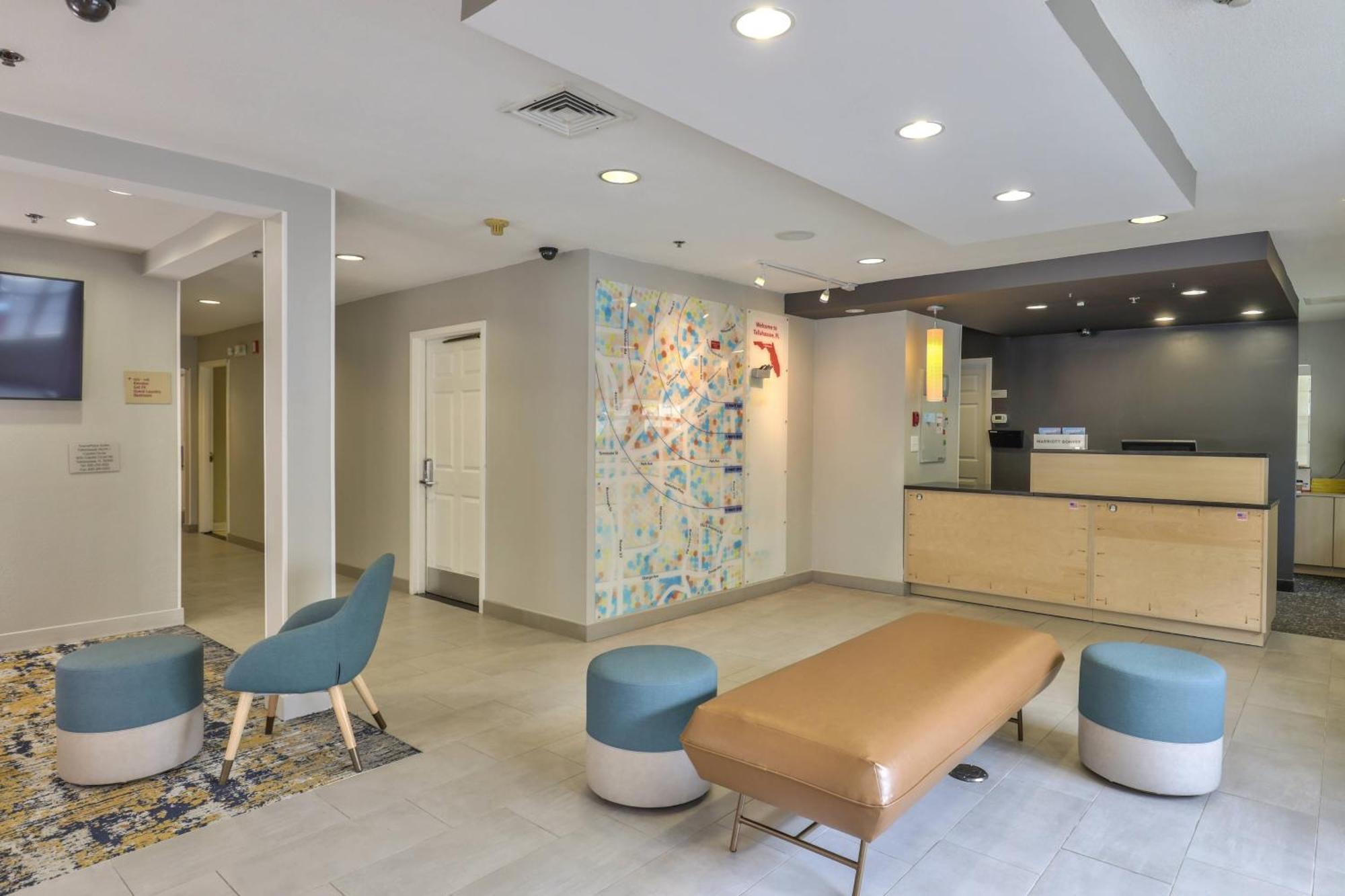 北塔拉哈西/首都圈城镇广场套房酒店 外观 照片